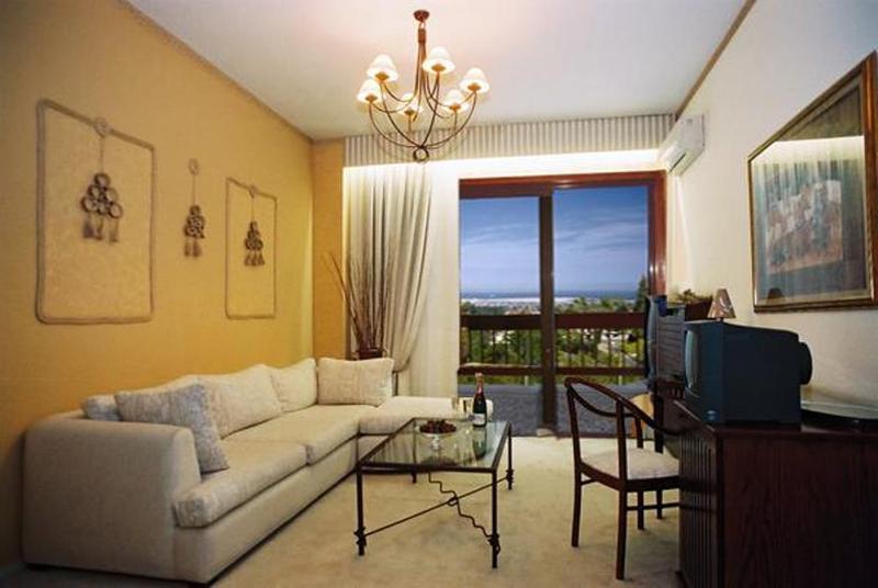 Nepheli Hotel Thessaloniki Exterior photo